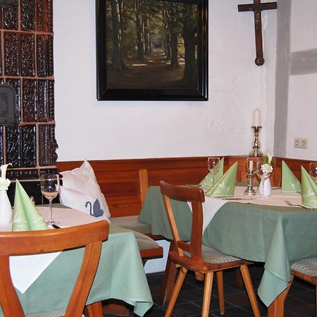 Der Schwan Hotel & Restaurant Schwanstetten エクステリア 写真
