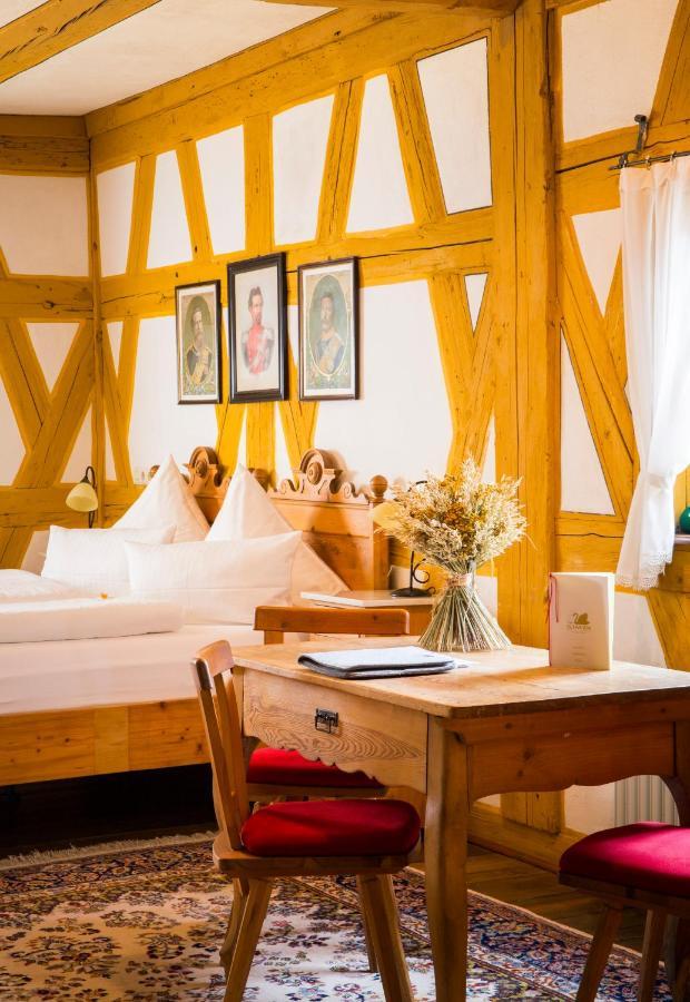 Der Schwan Hotel & Restaurant Schwanstetten エクステリア 写真
