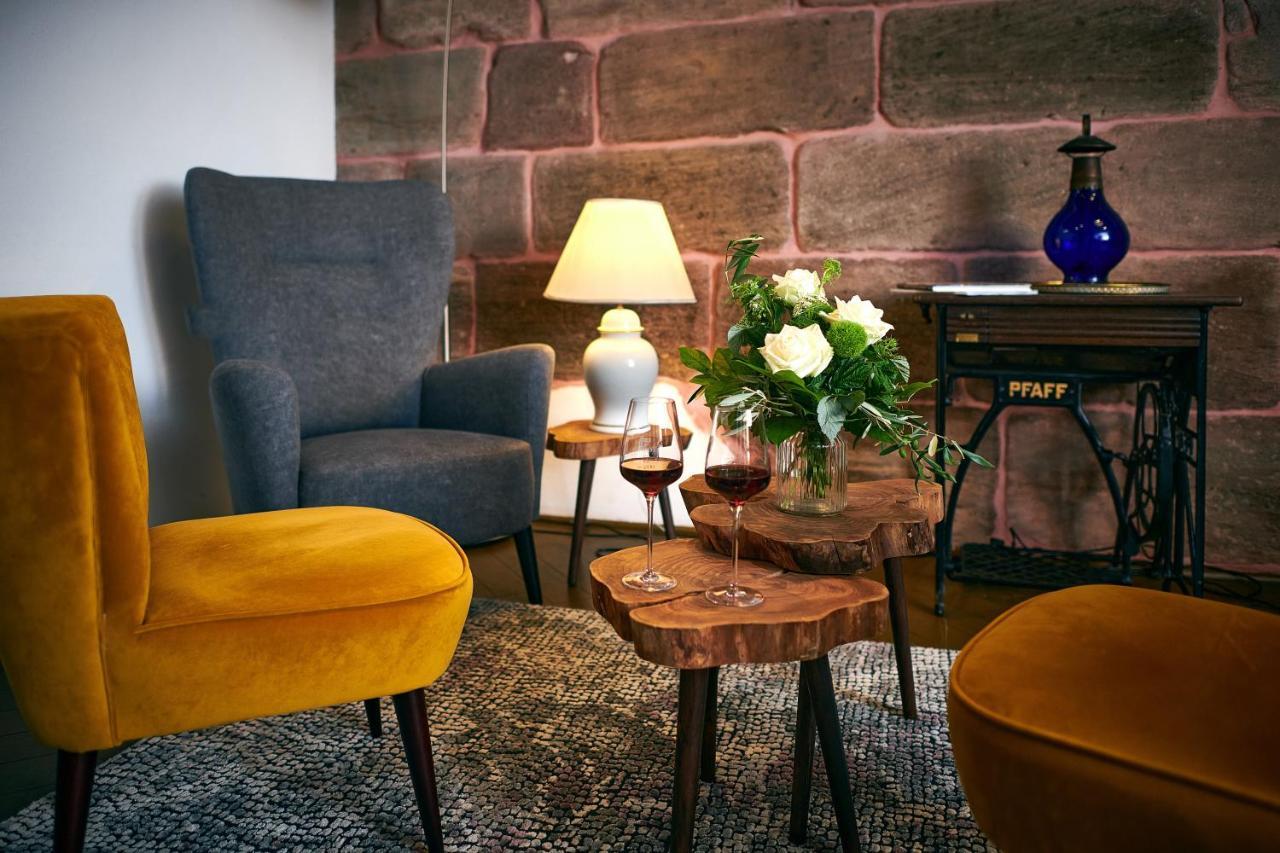 Der Schwan Hotel & Restaurant Schwanstetten エクステリア 写真