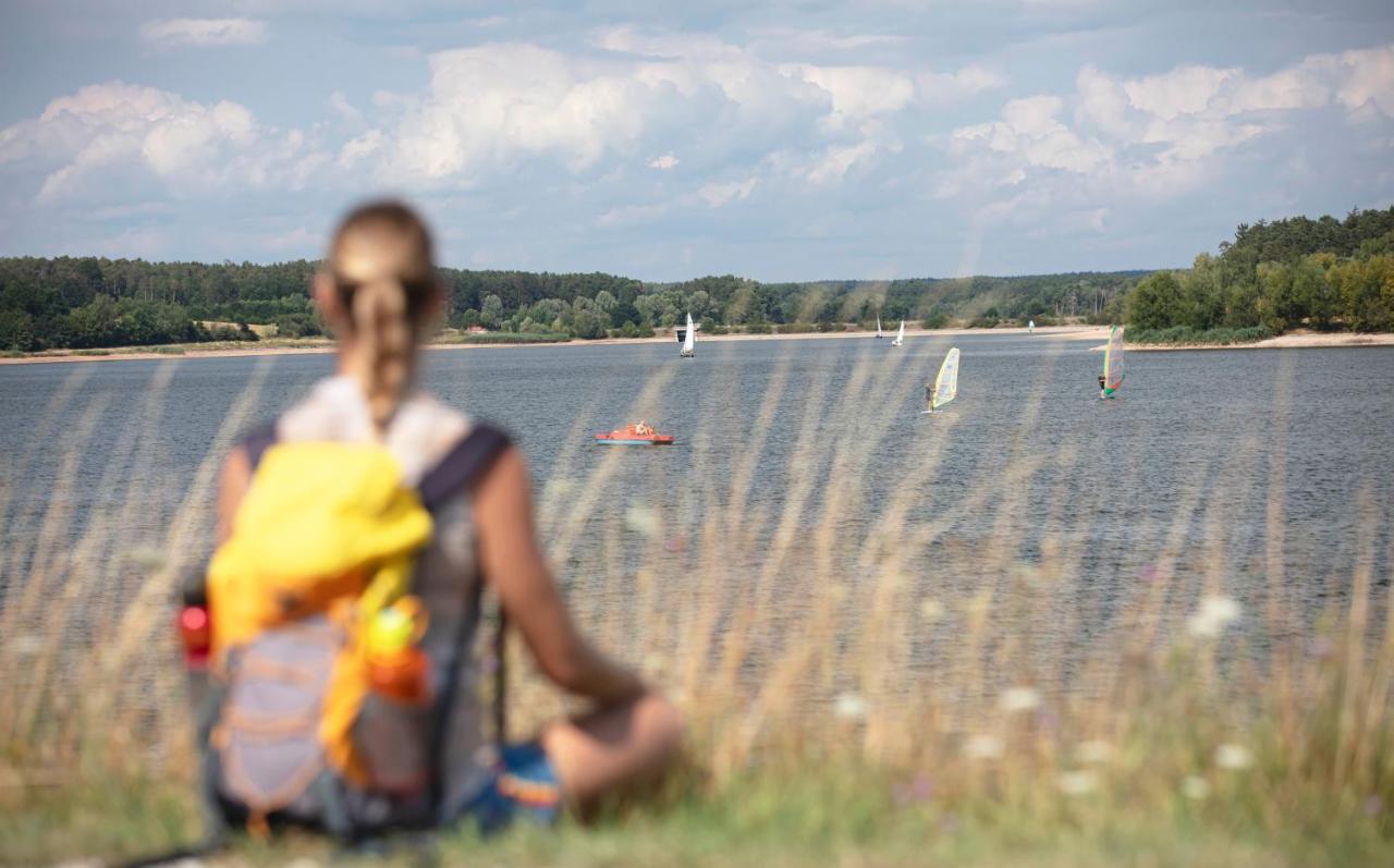 Der Schwan Hotel & Restaurant Schwanstetten エクステリア 写真