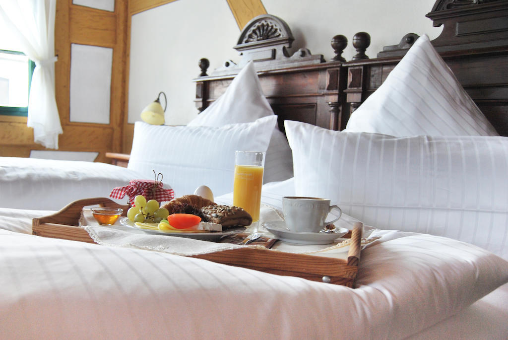 Der Schwan Hotel & Restaurant Schwanstetten 部屋 写真