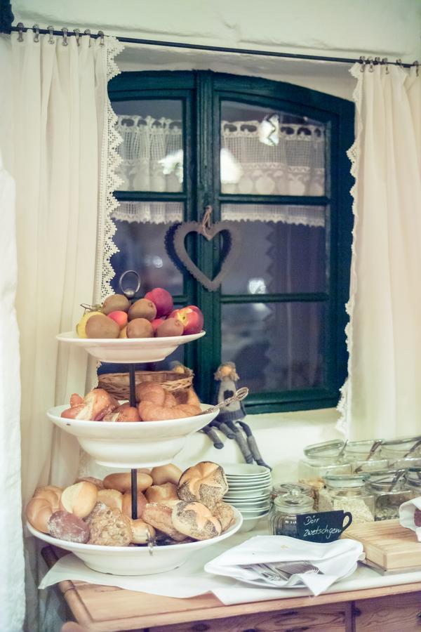 Der Schwan Hotel & Restaurant Schwanstetten エクステリア 写真