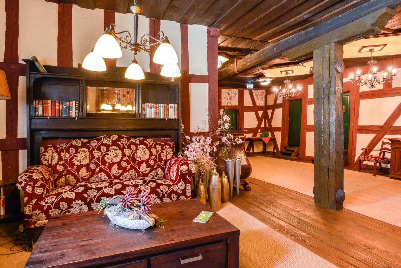 Der Schwan Hotel & Restaurant Schwanstetten エクステリア 写真