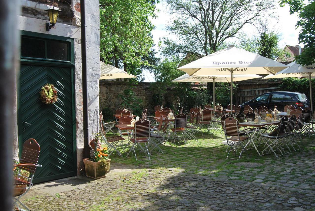 Der Schwan Hotel & Restaurant Schwanstetten エクステリア 写真